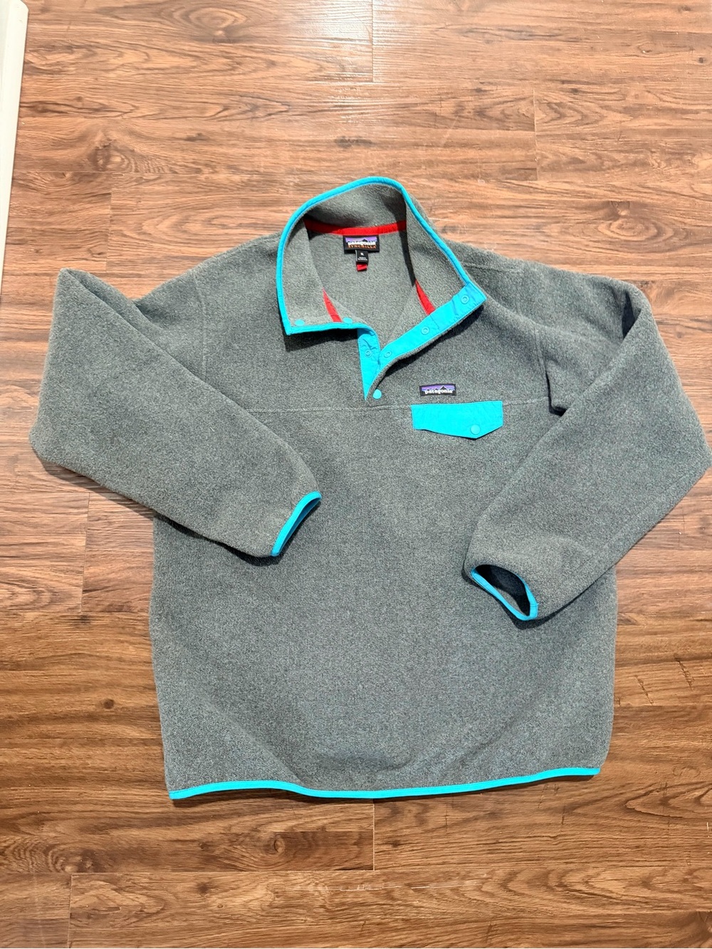 Patagonia Gray Fleece Pullover with Teal Trim - Picture 3 of 8